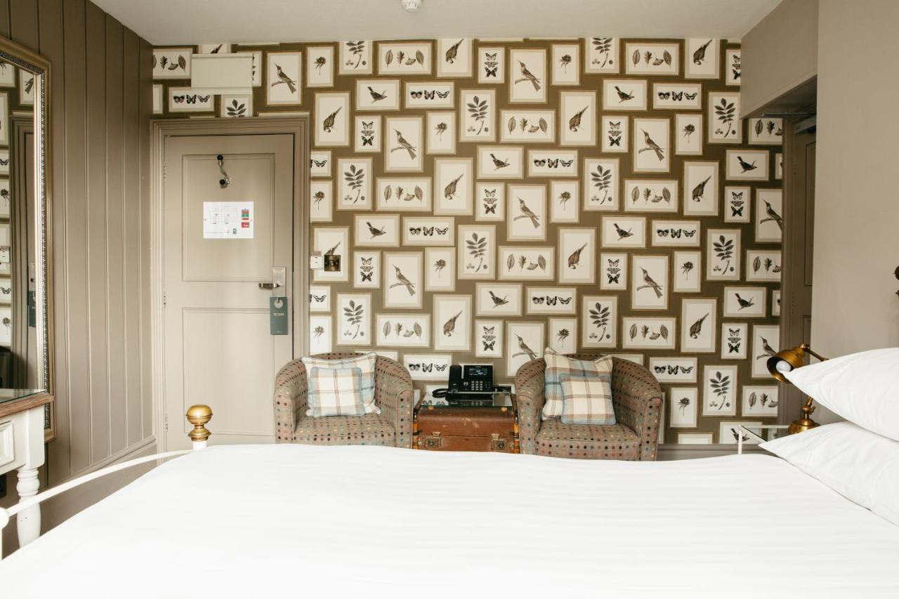 Crown Hotel スタンフォード エクステリア 写真