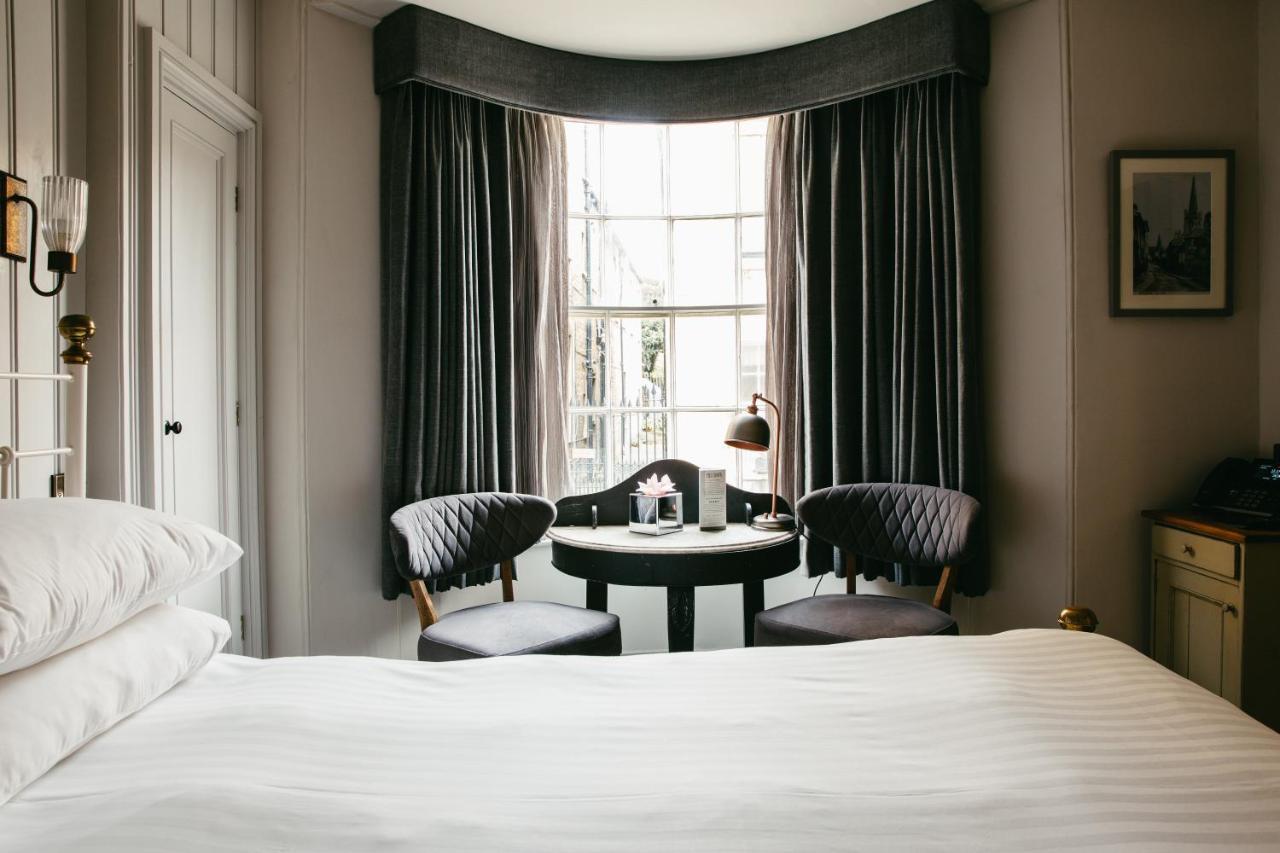 Crown Hotel スタンフォード エクステリア 写真