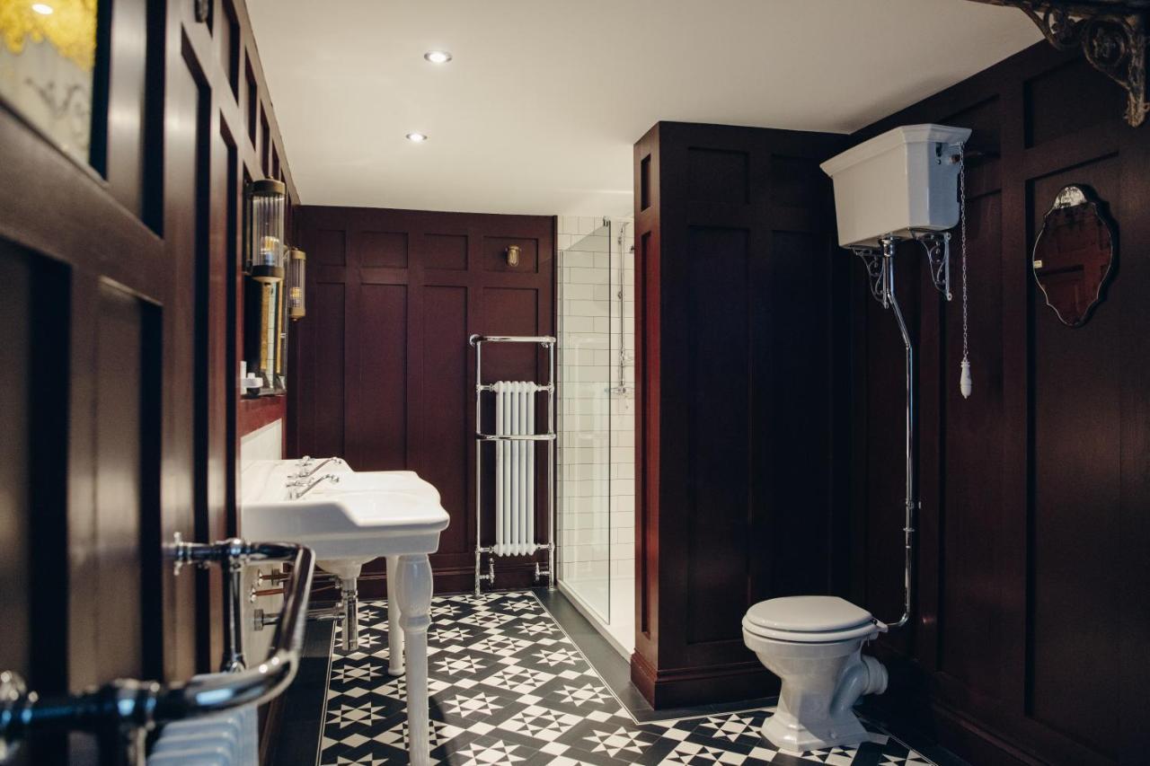 Crown Hotel スタンフォード エクステリア 写真
